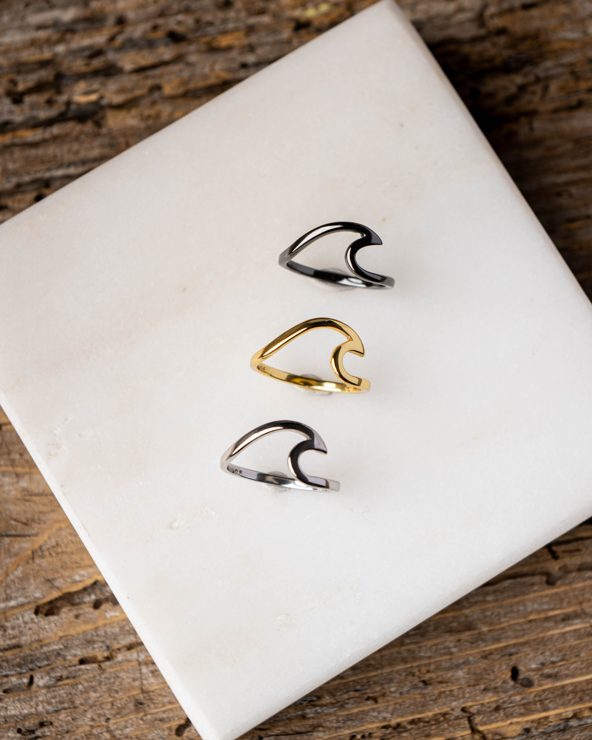 δαχτυλίδι κύμα