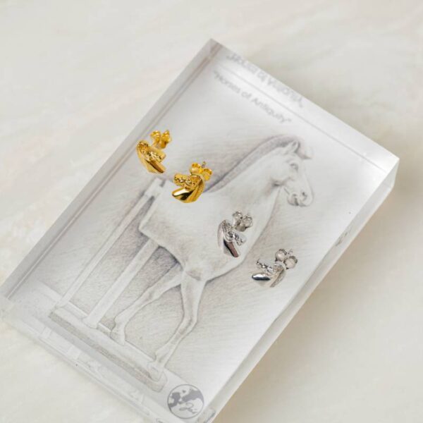 ΑΣΗΜΕΝΙΑ ΣΚΟΥΛΑΡΙΚΙΑ "ANCIENT HORSE"