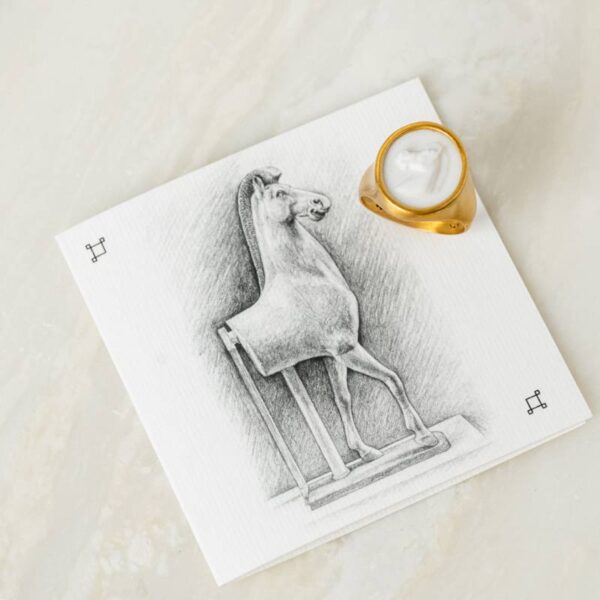 ΑΣΗΜΕΝΙΟ ΔΑΧΤΥΛΙΔΙ "ANCIENT HORSE" ΜΕ ΛΕΥΚΟ ΑΧΑΤΗ