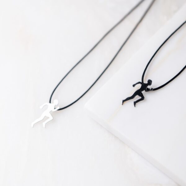 STERLING SILVER MALE RUNNER NECKLACE